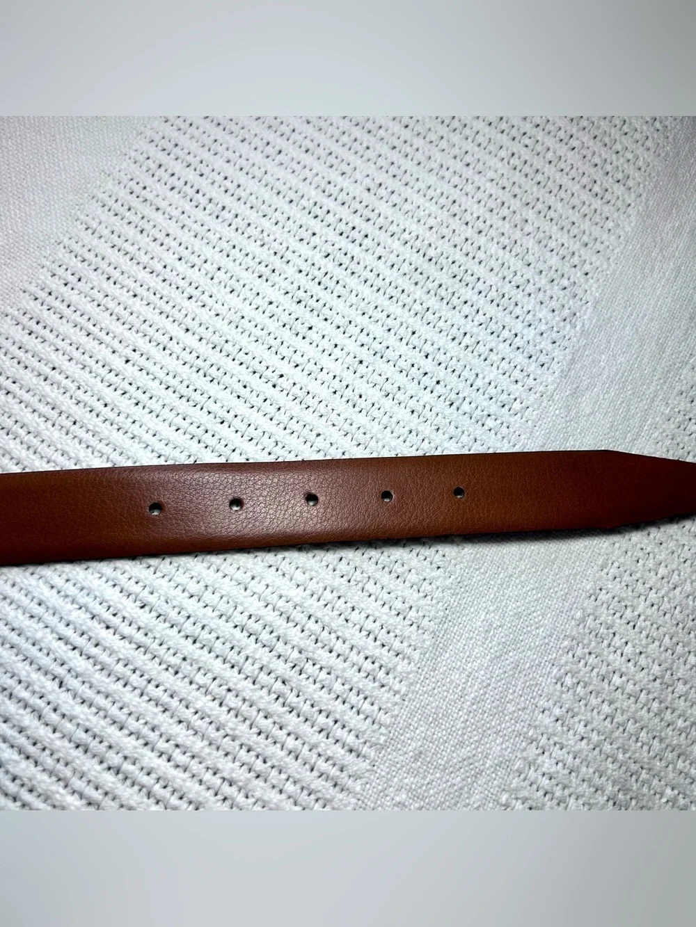 Burgundy Leather and Brass Buckle Belt Men’s 40 By Men’s Warehouse Italy